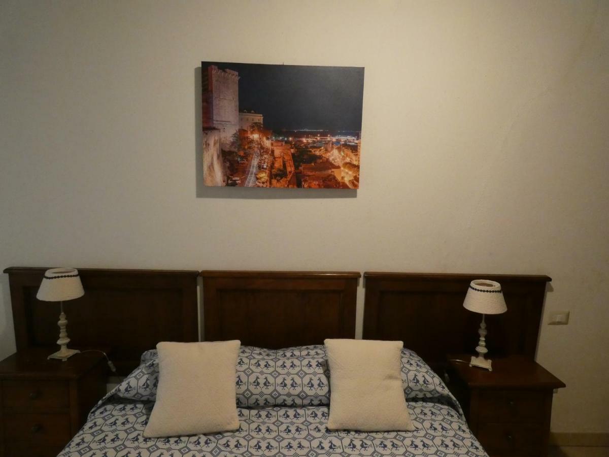 L'Antica Torre Caralis Holiday 칼리아리 외부 사진